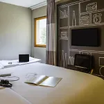 Ibis 3*