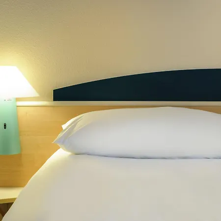 Отель Ibis Сион