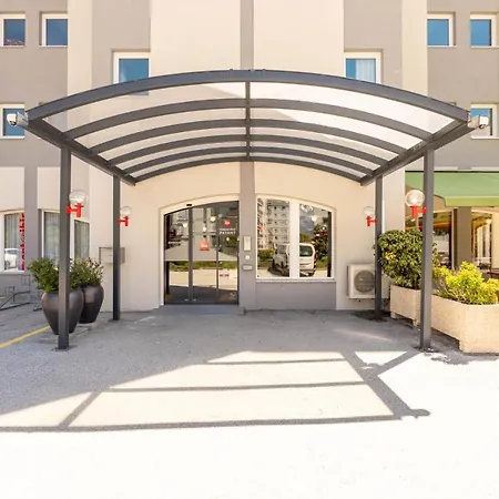 Hotel Ibis Sion