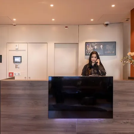 Ibis Отель Сион