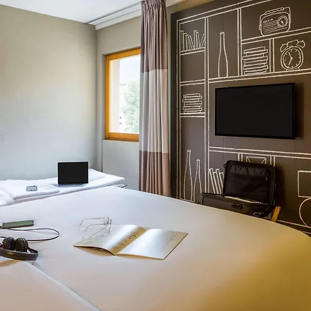Ibis Отель 3*
